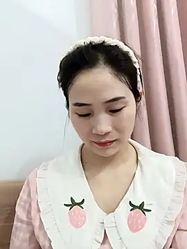 Pig pig11 online show from December 3, 2025, 12:48 pm