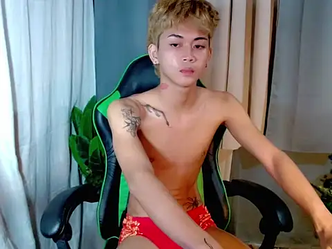 AsianCuteGuy21 online show from February 10, 2026, 5:23 pm
