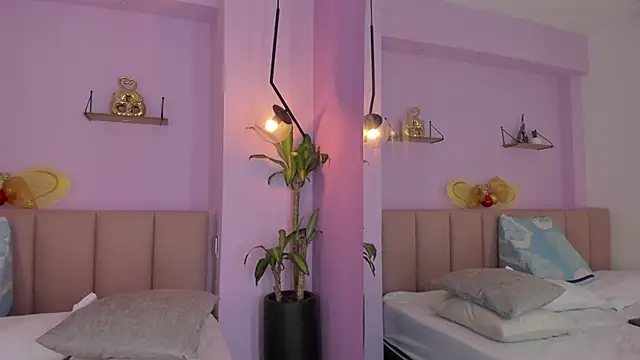 sienna mg online show from December 5, 2025, 12:37 pm