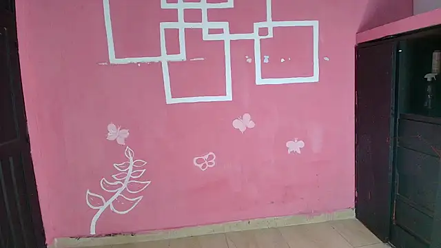 Snapshot of Esmesweet23 chatting on November 14, 2025, 8:12 pm Esmesweet23 online show from November 14, 2025, 8:12 pm