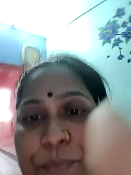 Snapshot of TINALOVES143 chatting on October 29, 2025, 6:23 am TINALOVES143 online show from October 29, 2025, 6:23 am