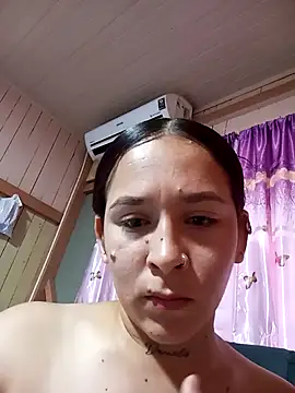 Snapshot of Valentinass20 chatting on October 27, 2025, 7:04 pm Valentinass20 online show from October 27, 2025, 7:04 pm