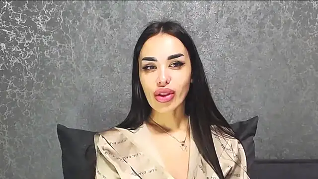 velvetveyraX online show from April 16, 2026, 1:23 pm