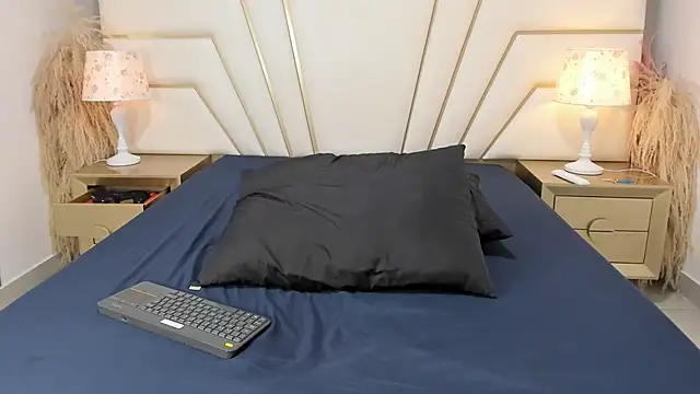 Snapshot of MaroxCute chatting on November 25, 2025, 11:27 pm MaroxCute online show from November 25, 2025, 11:27 pm