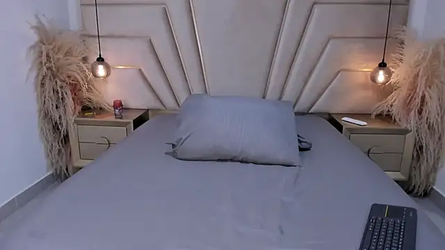 Snapshot of MaroxCute chatting on November 20, 2025, 11:33 am MaroxCute online show from November 20, 2025, 11:33 am