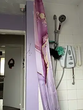 BubblesLovexox online show from December 21, 2025, 12:51 pm