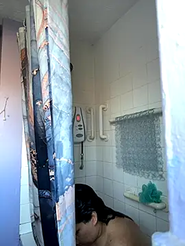 Snapshot of BubblesLovexox chatting on November 28, 2025, 1:00 pm BubblesLovexox online show from November 28, 2025, 1:00 pm