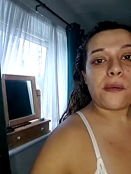 Snapshot of BubblesLovexox chatting on November 15, 2025, 12:31 pm BubblesLovexox online show from November 15, 2025, 12:31 pm