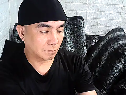 Snapshot of yourasiandesire69 chatting on December 16, 2025, 6:12 pm yourasiandesire69 online show from December 16, 2025, 6:12 pm