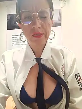 Snapshot of Valentina--1 chatting on May 16, 2026, 10:36 am Valentina--1 online show from May 16, 2026, 10:36 am