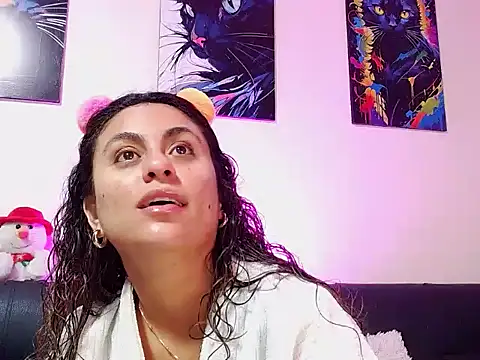 Snapshot of Caroline_Jons chatting on December 1, 2025, 1:12 pm Caroline Jons online show from December 1, 2025, 1:12 pm