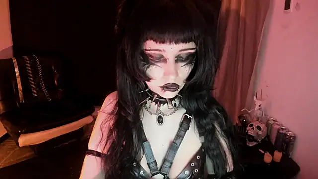 Yueeclipsa online show from February 2, 2026, 3:49 am