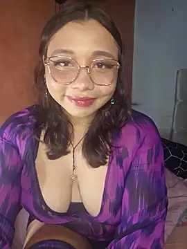 Sapphire024 online show from November 25, 2025, 1:17 am