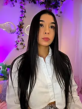 Snapshot of ISA_NIXON chatting on November 25, 2025, 5:57 pm ISA NIXON online show from November 25, 2025, 5:57 pm