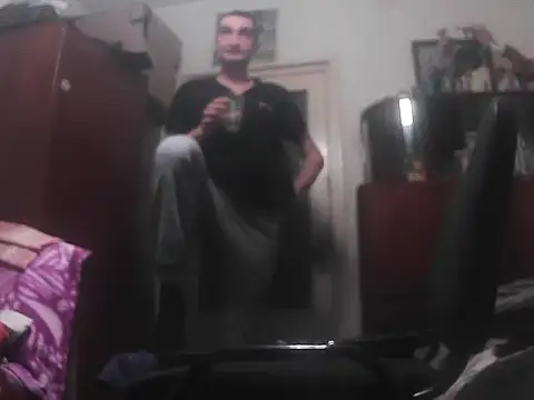 alin42xx online show from November 13, 2025, 2:04 am