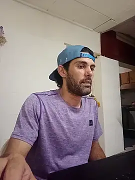 Snapshot of Capriflow chatting on December 23, 2025, 1:16 am Capriflow online show from December 23, 2025, 1:16 am