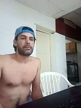 Snapshot of Capriflow chatting on December 21, 2025, 2:57 am Capriflow online show from December 21, 2025, 2:57 am