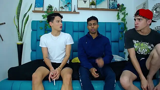 Hot Boys Latinos X online show from November 4, 2025, 1:09 am