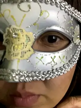 crazzyanne online show from November 29, 2025, 4:01 am