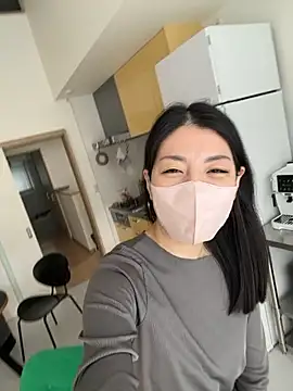 akimix xoxo online show from November 18, 2025, 3:10 am