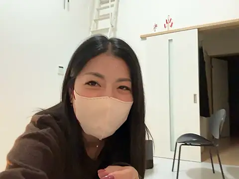 akimix xoxo online show from November 5, 2025, 1:14 pm