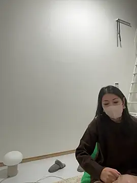 akimix xoxo online show from November 14, 2025, 7:12 am