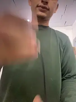 Snapshot of fer_luna chatting on October 31, 2025, 8:16 pm fer luna online show from October 31, 2025, 8:16 pm