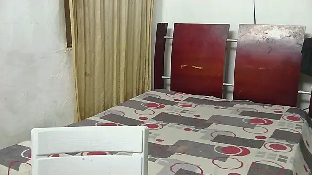 Snapshot of fer_luna chatting on December 4, 2025, 2:21 am fer luna online show from December 4, 2025, 2:21 am