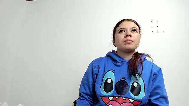 Vanessa Martinz online show from November 9, 2025, 12:31 pm