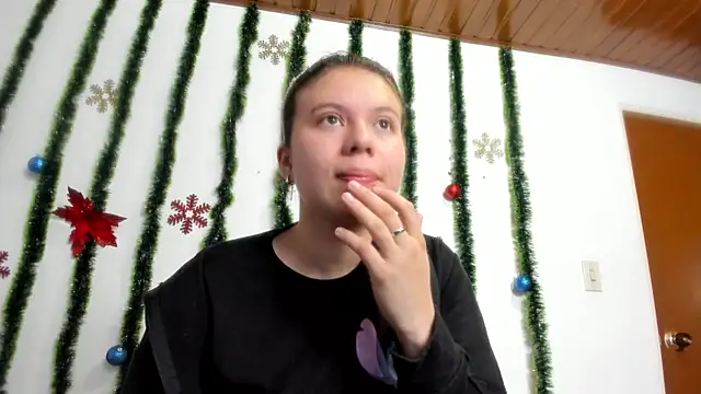 Vanessa Martinz online show from November 27, 2025, 12:16 pm