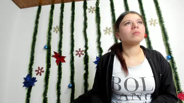 Vanessa Martinz online show from December 4, 2025, 12:26 pm