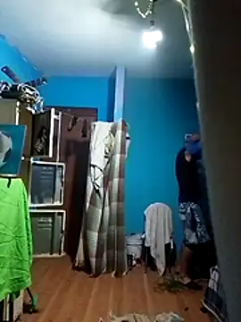 Ojitosbrrr online show from December 5, 2025, 2:10 am