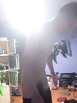 Ojitosbrrr online show from November 28, 2025, 1:28 am