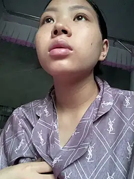 Snapshot of Milk_xx chatting on November 2, 2025, 7:13 am Milk xx online show from November 2, 2025, 7:13 am