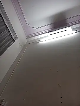 Snapshot of ezabel- chatting on November 27, 2025, 1:22 pm ezabel- online show from November 27, 2025, 1:22 pm