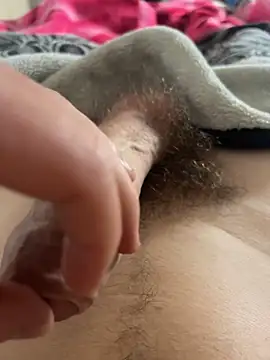 Snapshot of grossebite12335 chatting on November 4, 2025, 9:46 am grossebite12335 online show from November 4, 2025, 9:46 am