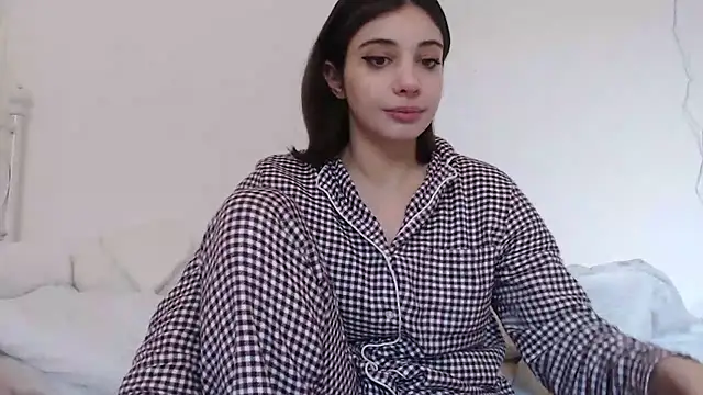 bellefleurrr online show from March 19, 2026, 7:19 am