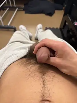 findomhot online show from March 15, 2026, 8:27 pm