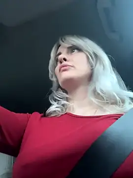 Snapshot of blondegirlx chatting on November 3, 2025, 3:04 pm blondegirlx online show from November 3, 2025, 3:04 pm