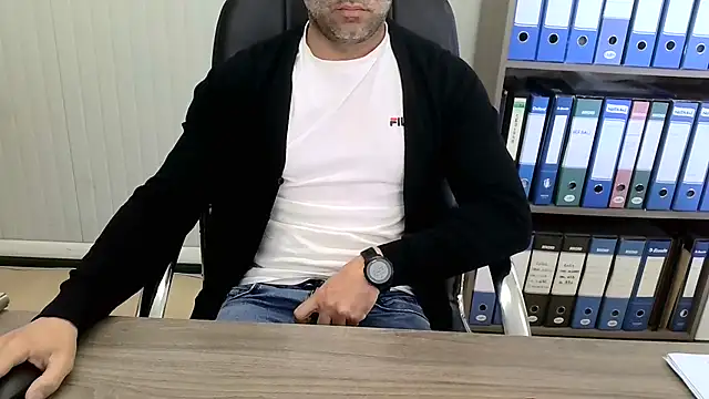 Evasionee online show from April 17, 2026, 10:18 am