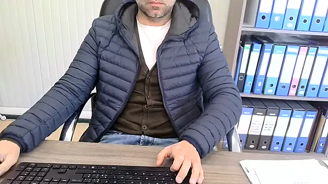 Evasionee online show from March 25, 2026, 8:14 am