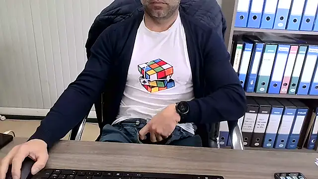 Evasionee online show from March 12, 2026, 8:29 am