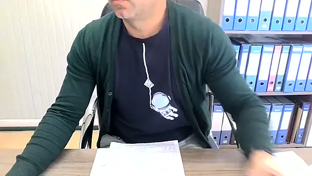 Evasionee online show from April 10, 2026, 7:15 am