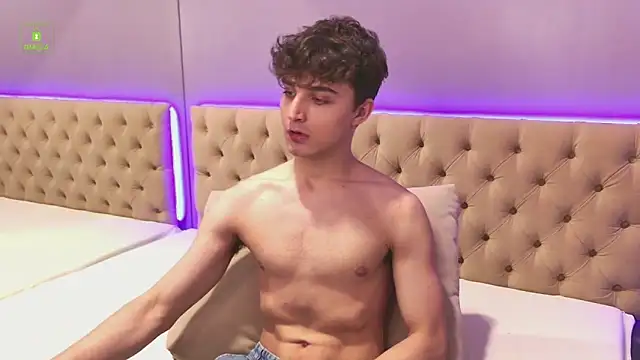 Snapshot of Richard_steele_hot chatting on November 16, 2025, 3:28 pm Richard steele hot online show from November 16, 2025, 3:28 pm