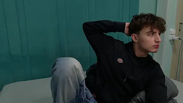 Snapshot of Richard_steele_hot chatting on December 1, 2025, 3:57 pm Richard steele hot online show from December 1, 2025, 3:57 pm