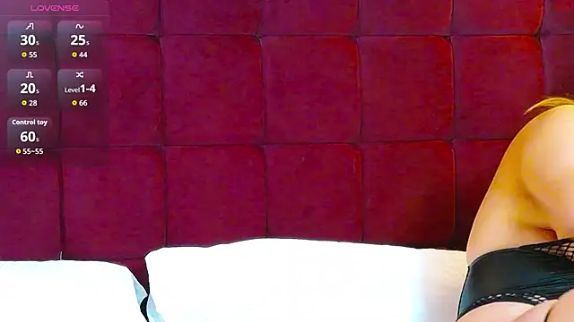 Snapshot of kittykelly chatting on November 12, 2025, 2:54 pm kittykelly online show from November 12, 2025, 2:54 pm