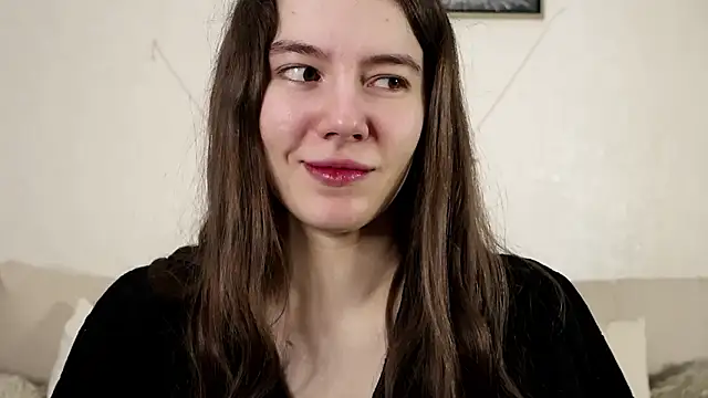 Snapshot of Petalwren chatting on February 15, 2026, 11:42 am Petalwren online show from February 15, 2026, 11:42 am