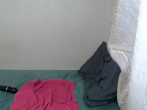 Snapshot of EbonyTinyX chatting on November 17, 2025, 4:38 am EbonyTinyX online show from November 17, 2025, 4:38 am