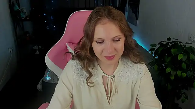 Snapshot of Alma_Diaz chatting on October 29, 2025, 6:12 am Alma Diaz online show from October 29, 2025, 6:12 am