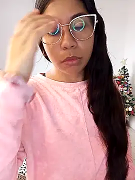 Snapshot of Angeeelina@xh chatting on November 11, 2025, 2:01 pm Angeeelinaxh online show from November 11, 2025, 2:01 pm